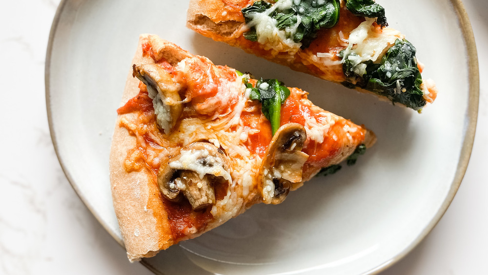 heart-healthy pizza sliced